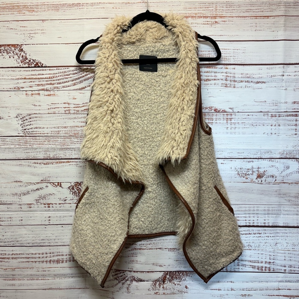Love Tree Cream Sherpa Faux-Shearling Vest with Brown Trim
